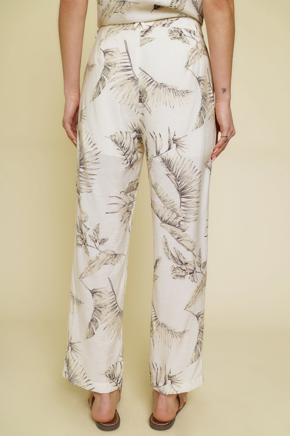 Tropical Print Straight Leg Pant