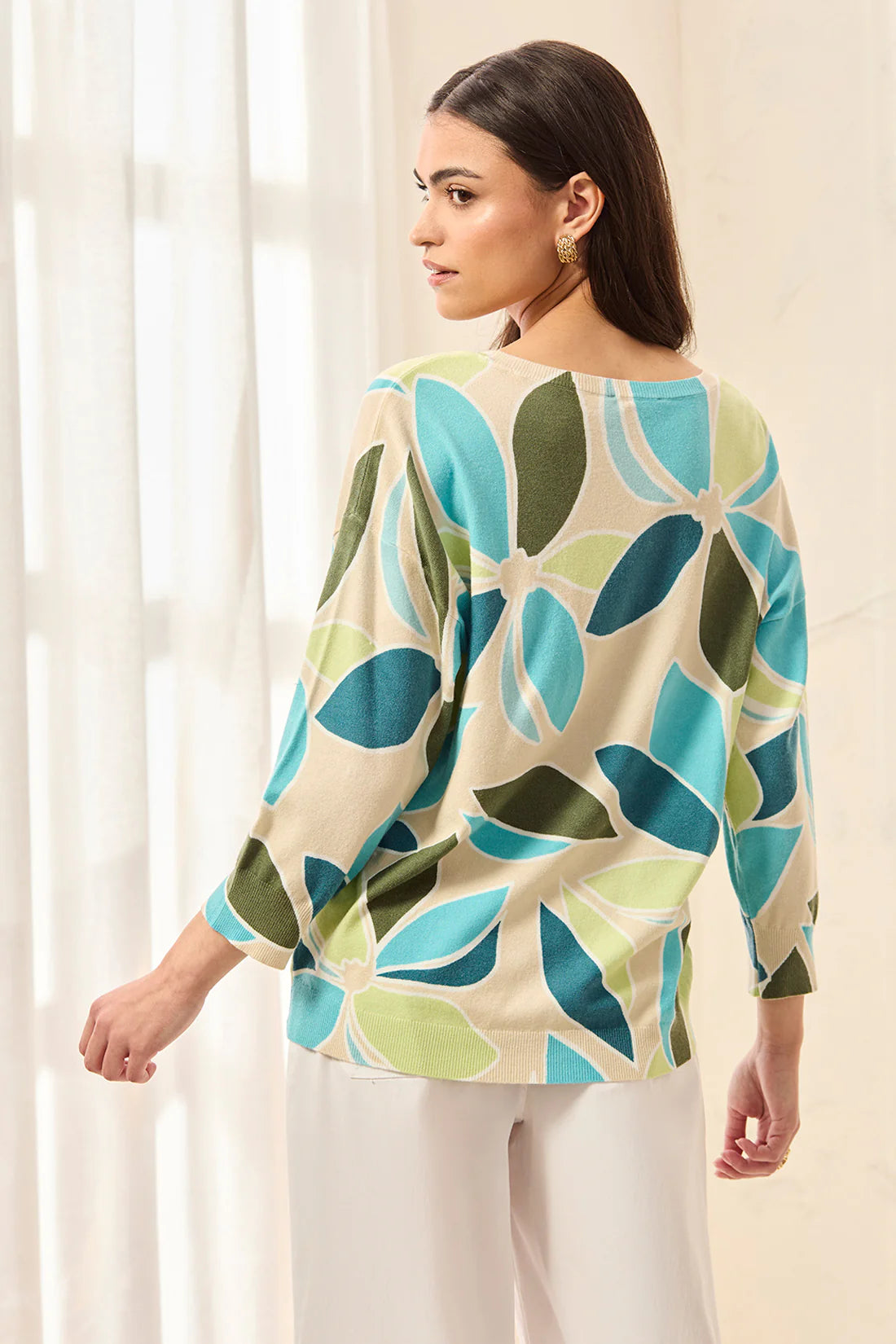 Soft Yarn Three-Quarter Sleeve Crewneck Sweater