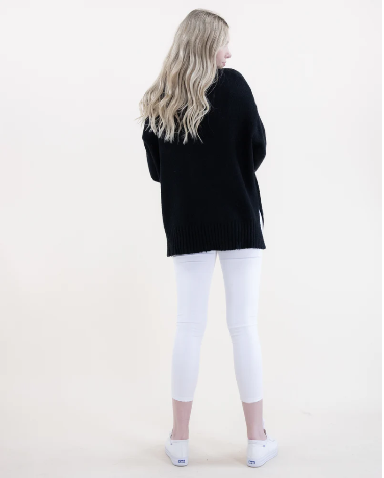 V-Neck Sweater w/Ribbed Hems