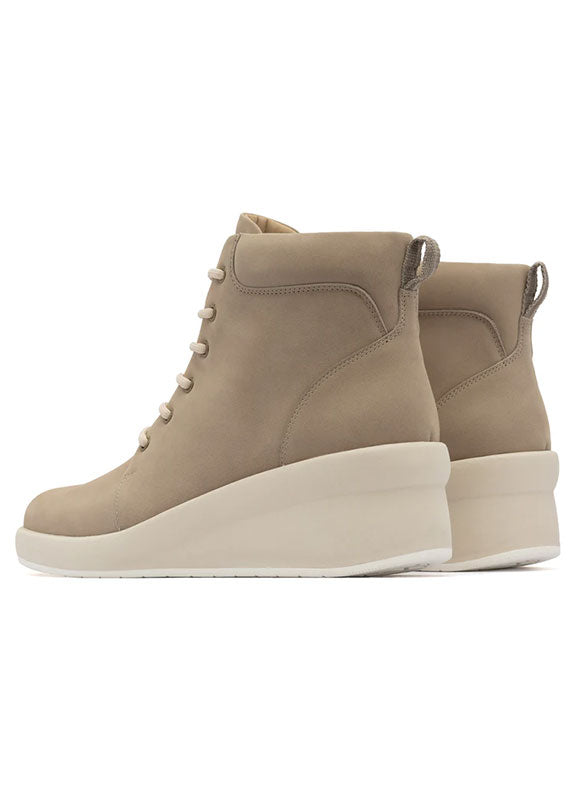 Passage Lace Up Boot