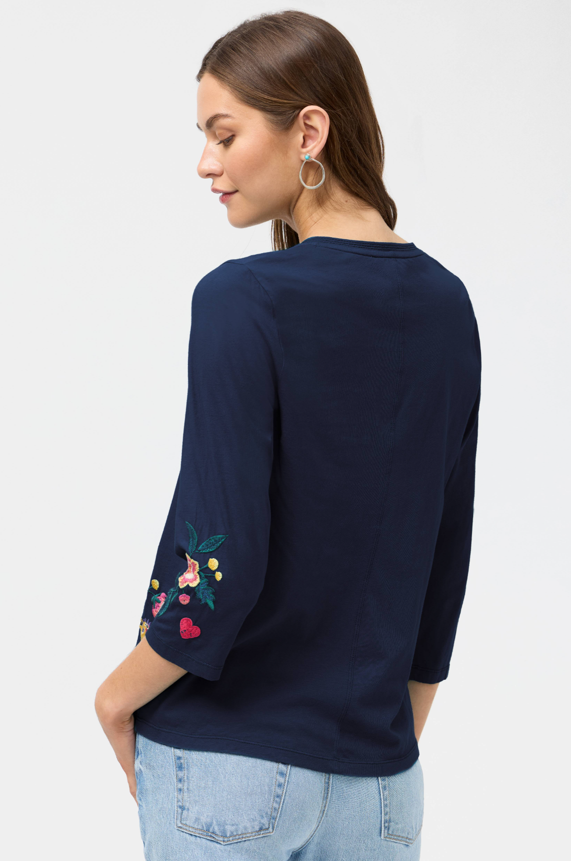 3/4 Slv Trapunto V-Neck Tee - Ziviana