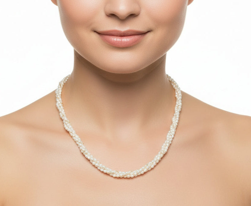 Short Pearl Necklace