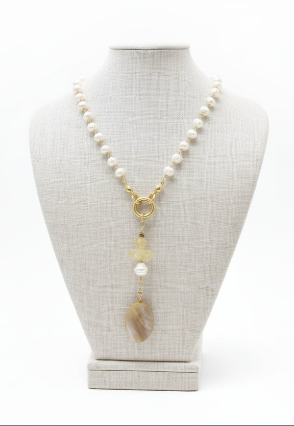 Freshwater Pearl/Chain with Pendant