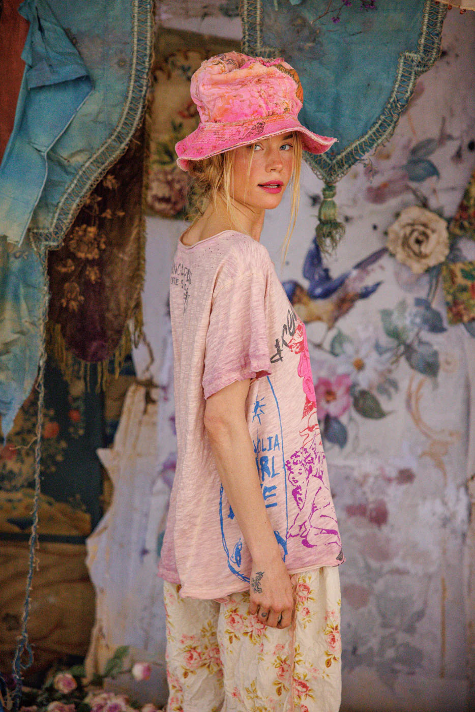 Graphics T