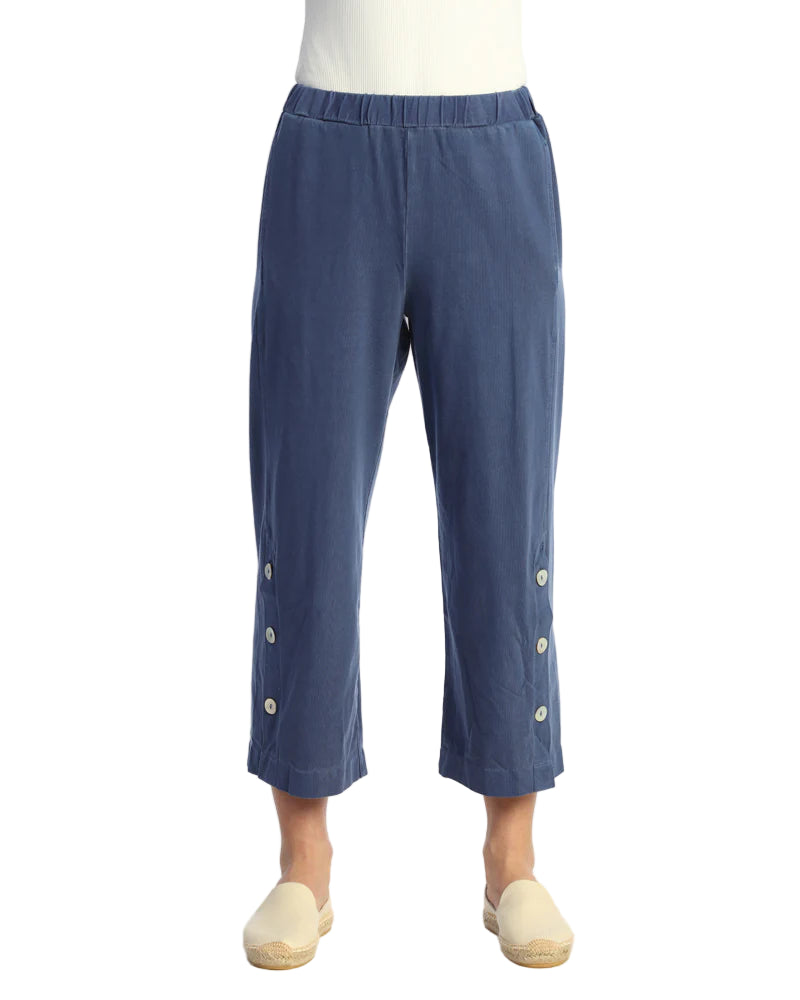 Crop Pants with Pockets and Buttons