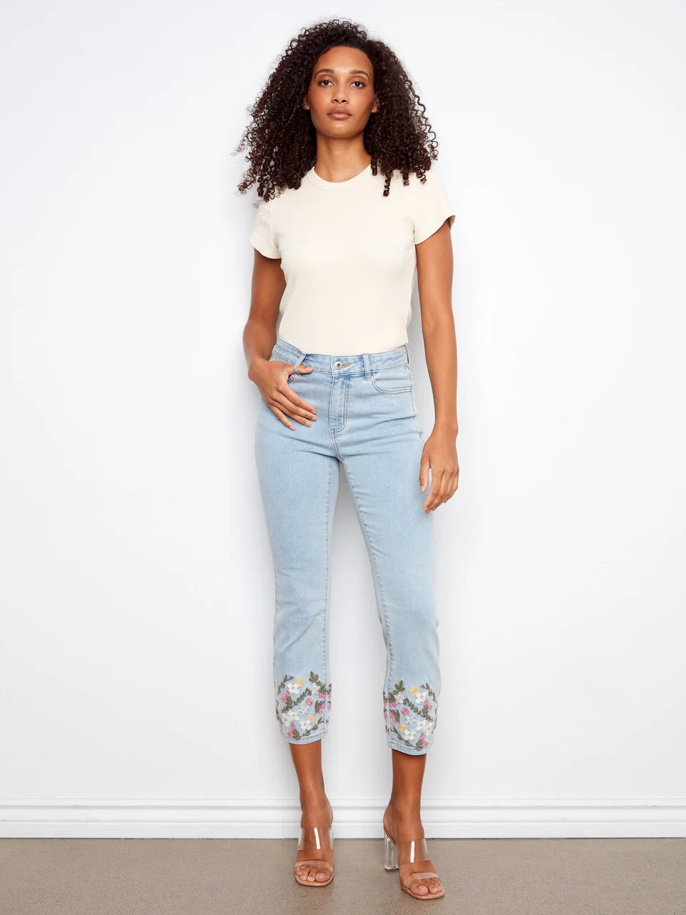 Cropped Slim Jeans with Embroidery