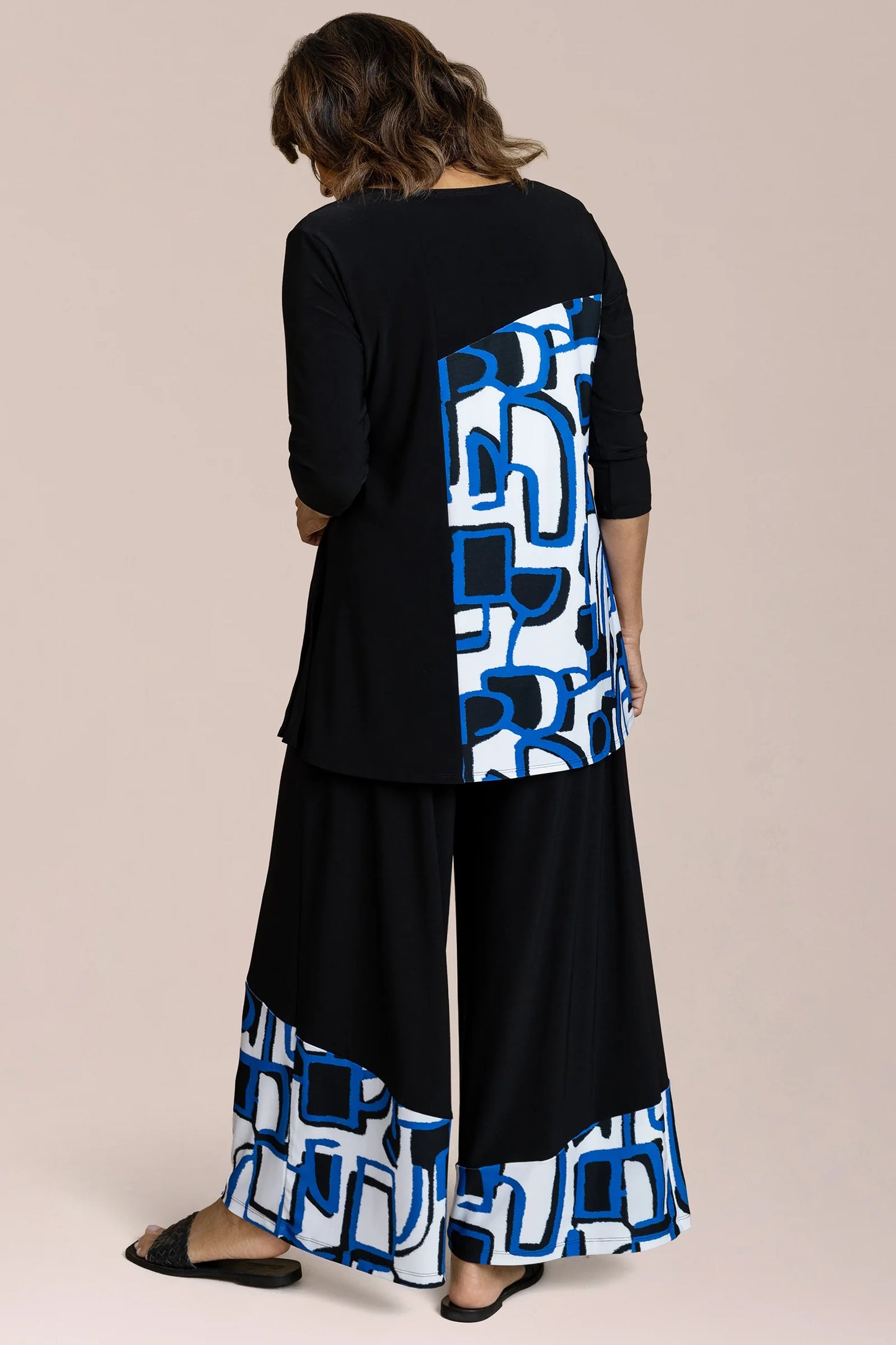 Go To Low Neck T