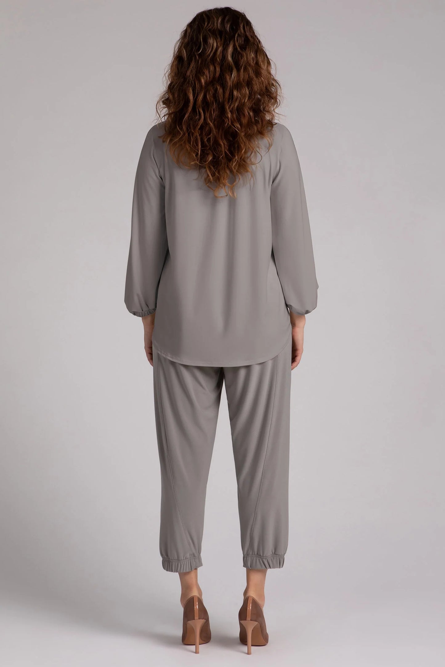 Move Pullover w/Elastic Cuff