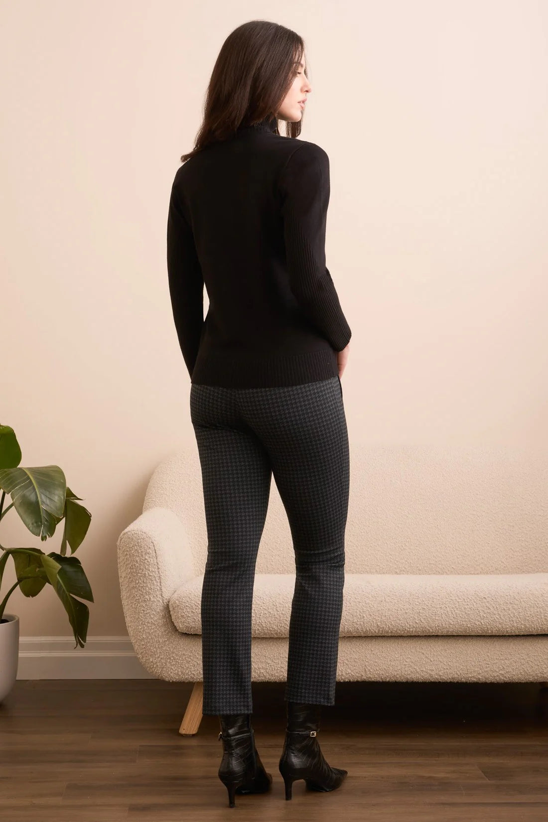 Lightweight Turtle Neck Sweater