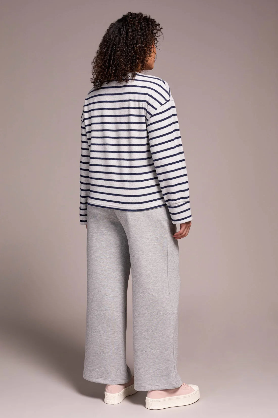 Long Sleeve Stripe Crew Neck Brush Knit Top