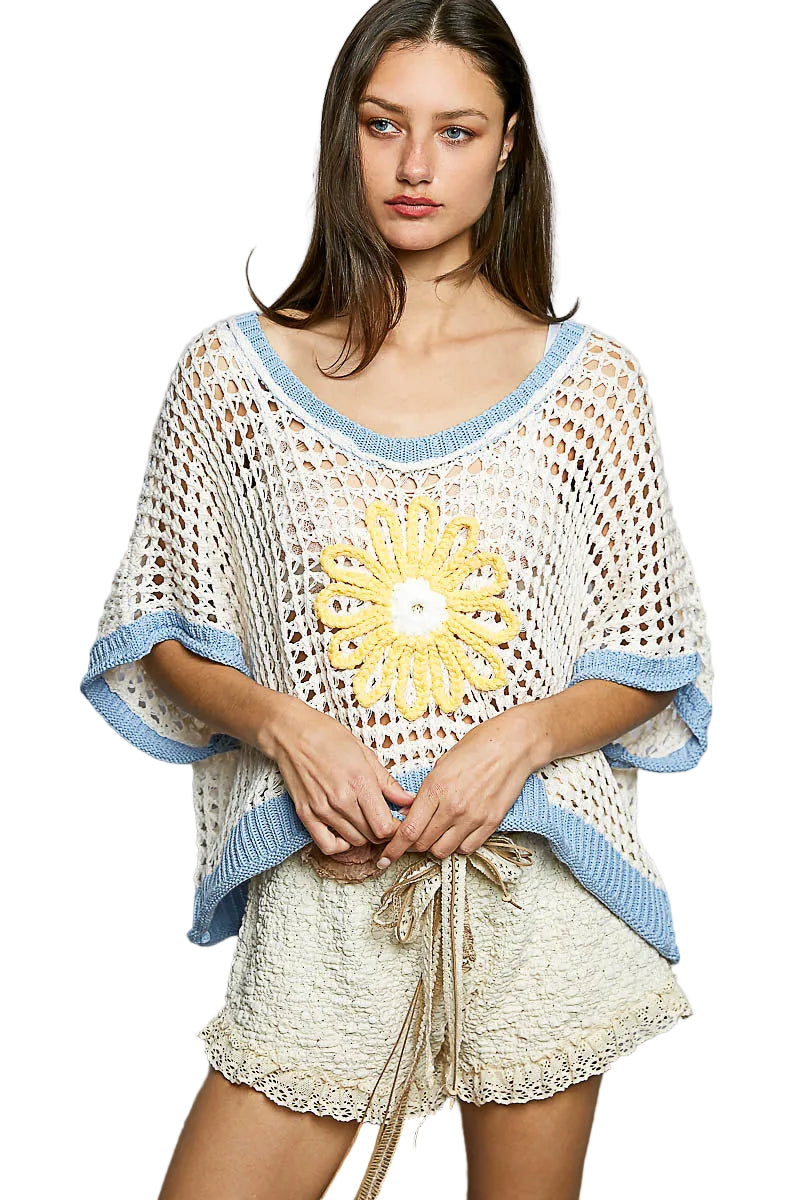 Crochet Sweater with Daisy