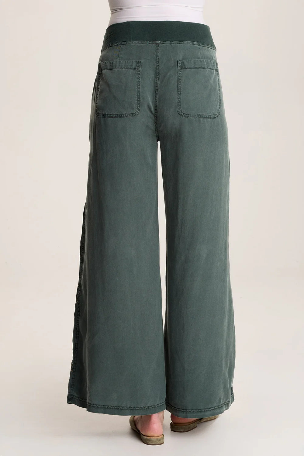 Pheodora Embroidered Pant