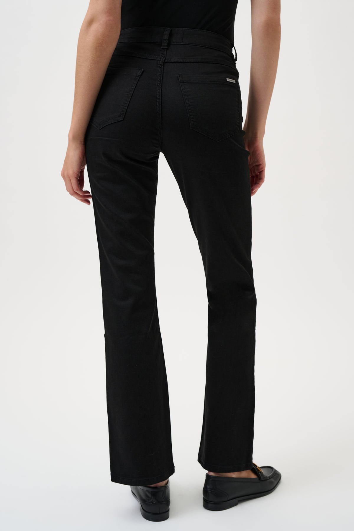 Brooke - Classic Bootcut Stretch Jeans