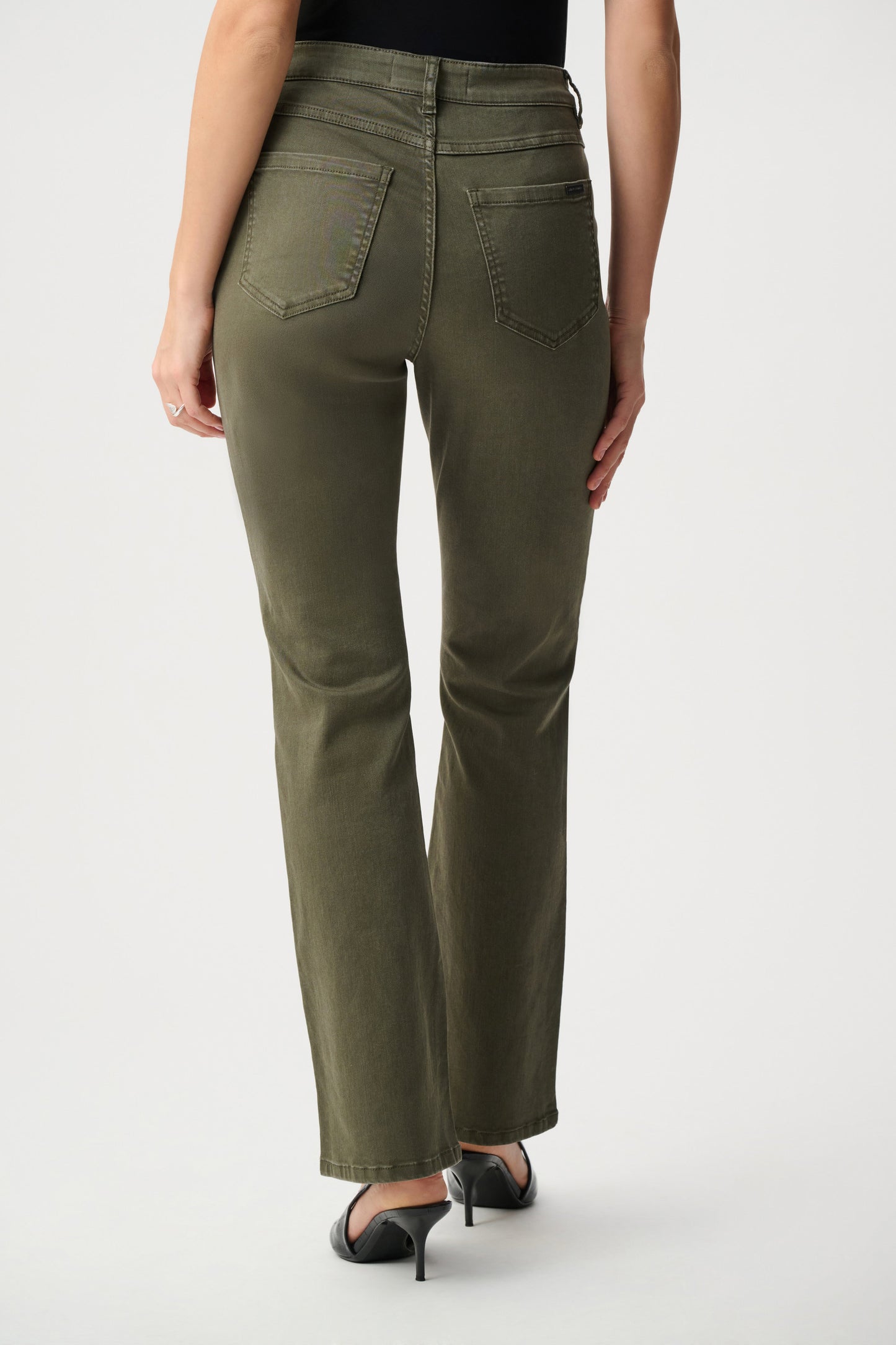 Brooke - Classic Bootcut Stretch Jeans