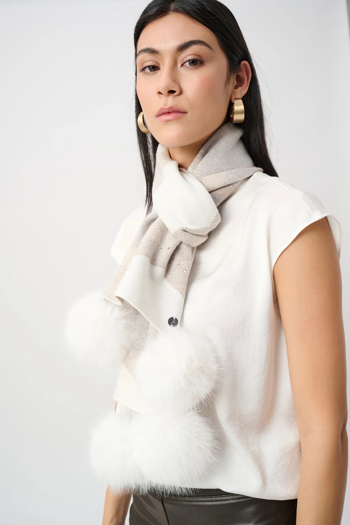 Knit Argyle Pattern Scarf With Pompoms And Rhinestone