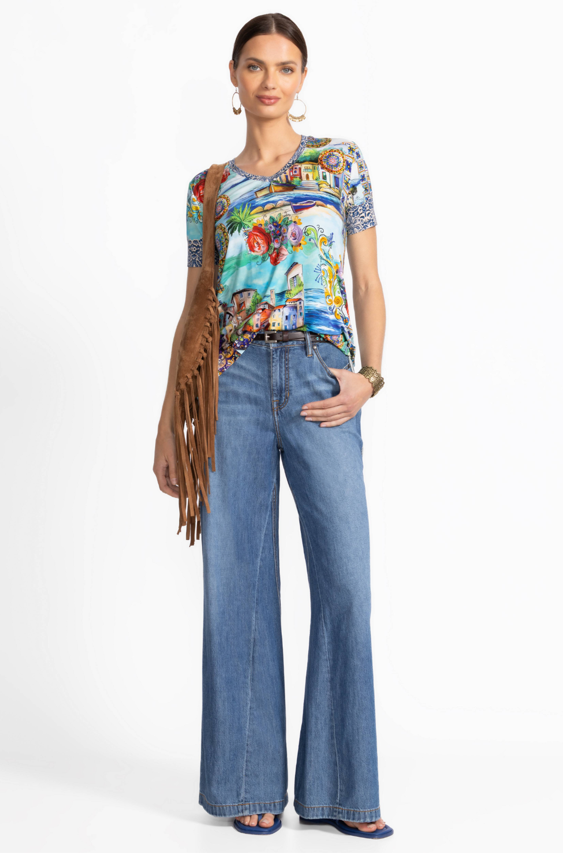 The Janie Favorite S/S V-Neck Swing Tee