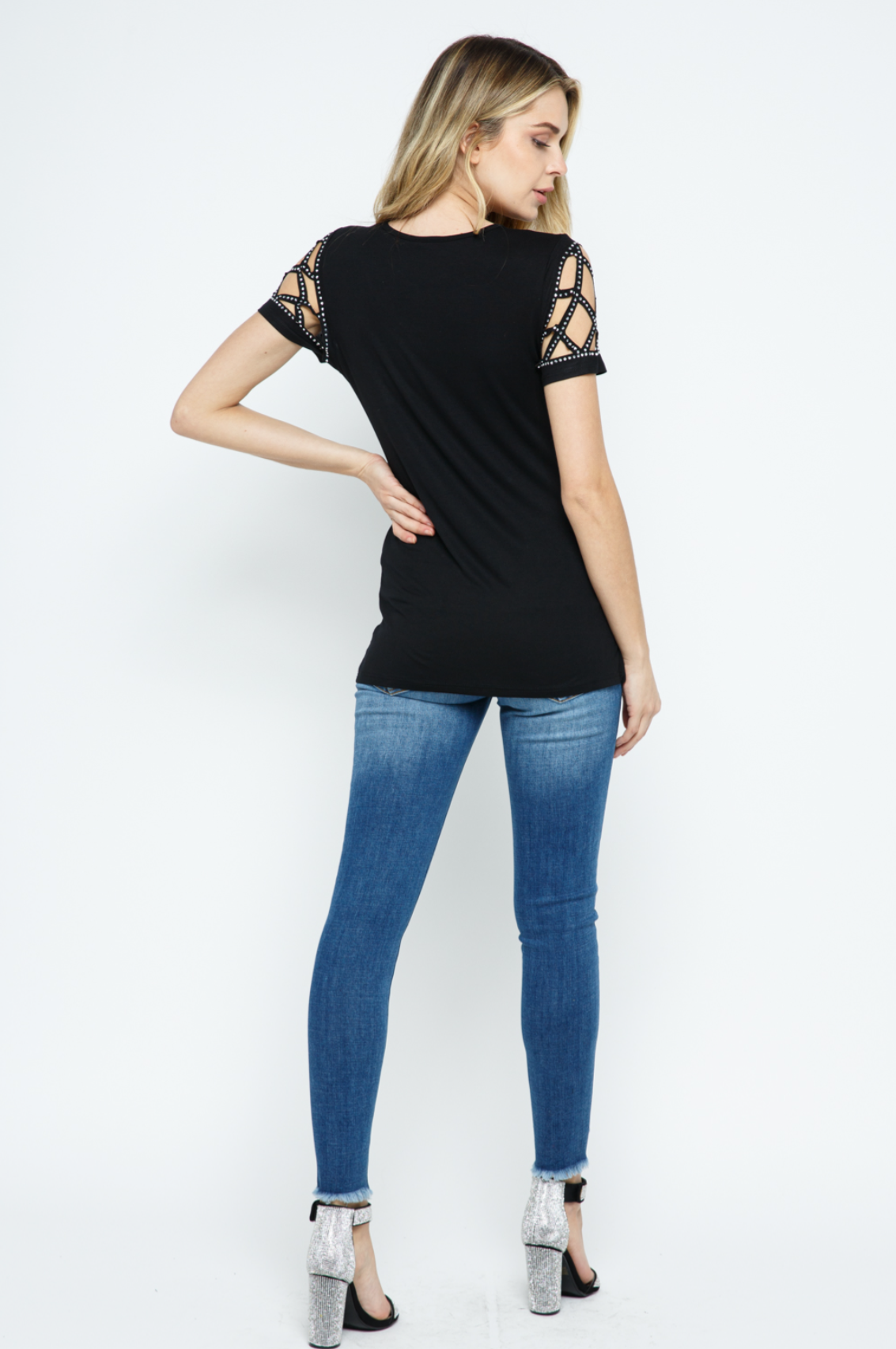 V-Neck S/S Top with Laser Cut Diamond Pattern