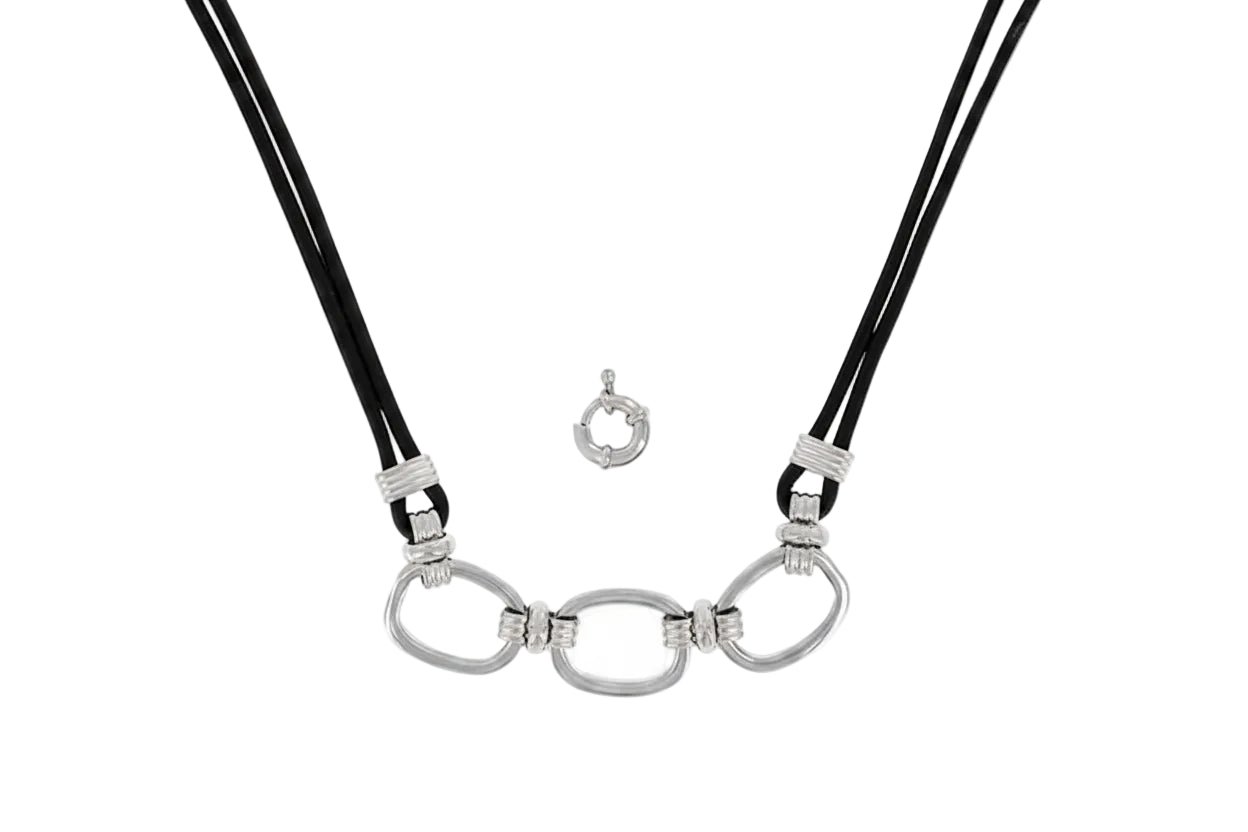 Linda Choker 19"