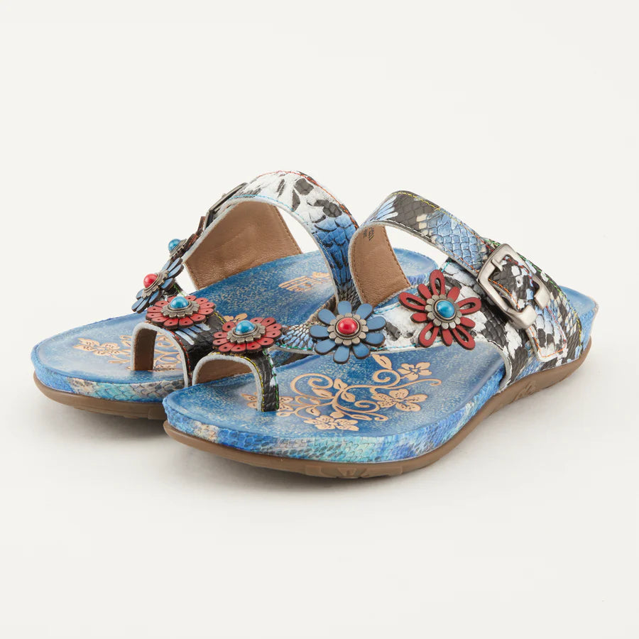 L'ARTISTE Kindness Slide Sandals