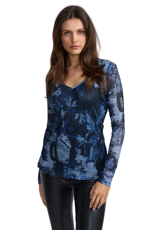 Abstract Print V-Neck Plisse Mesh Top