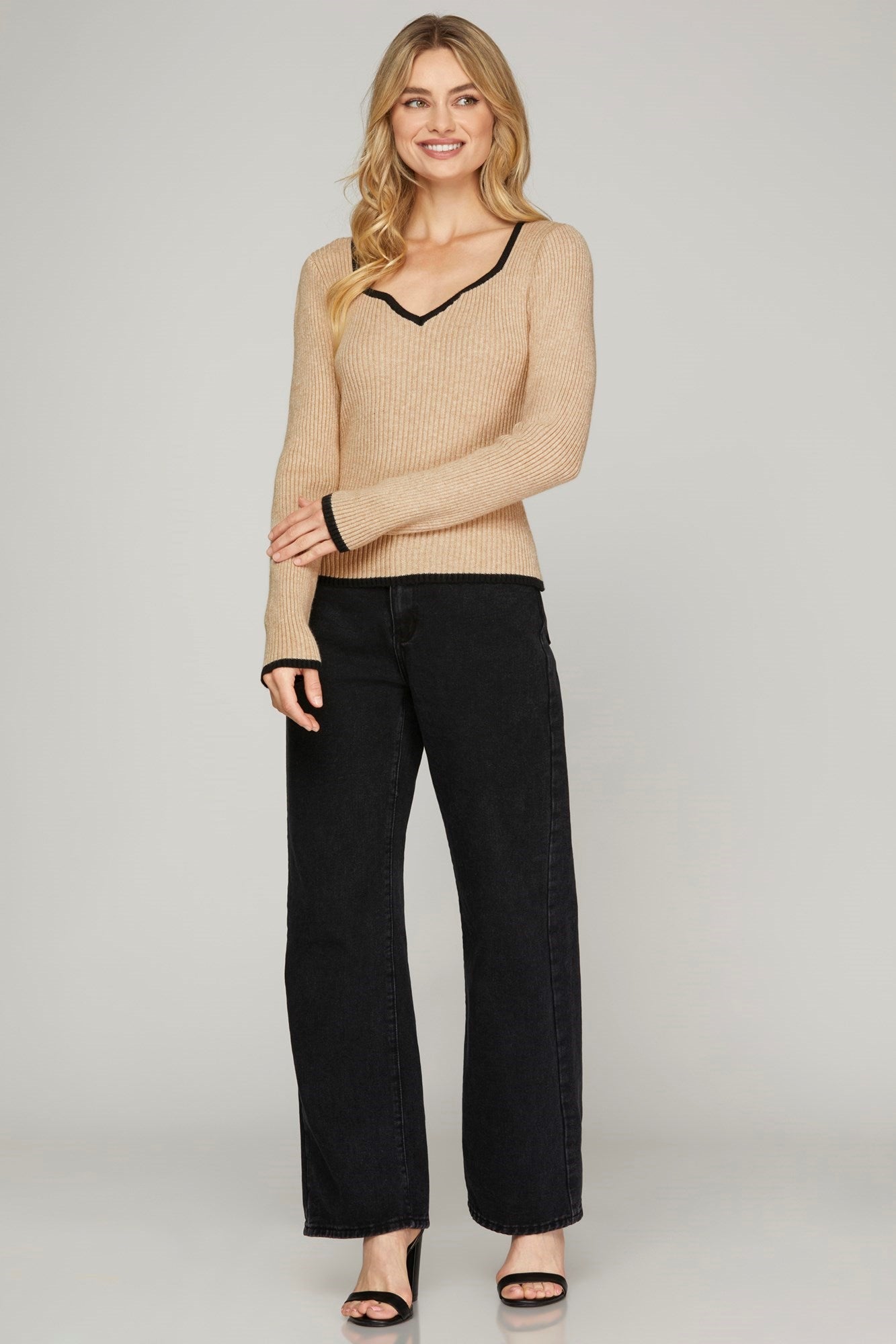 Long Sleeve Sweater with Contrast Binding