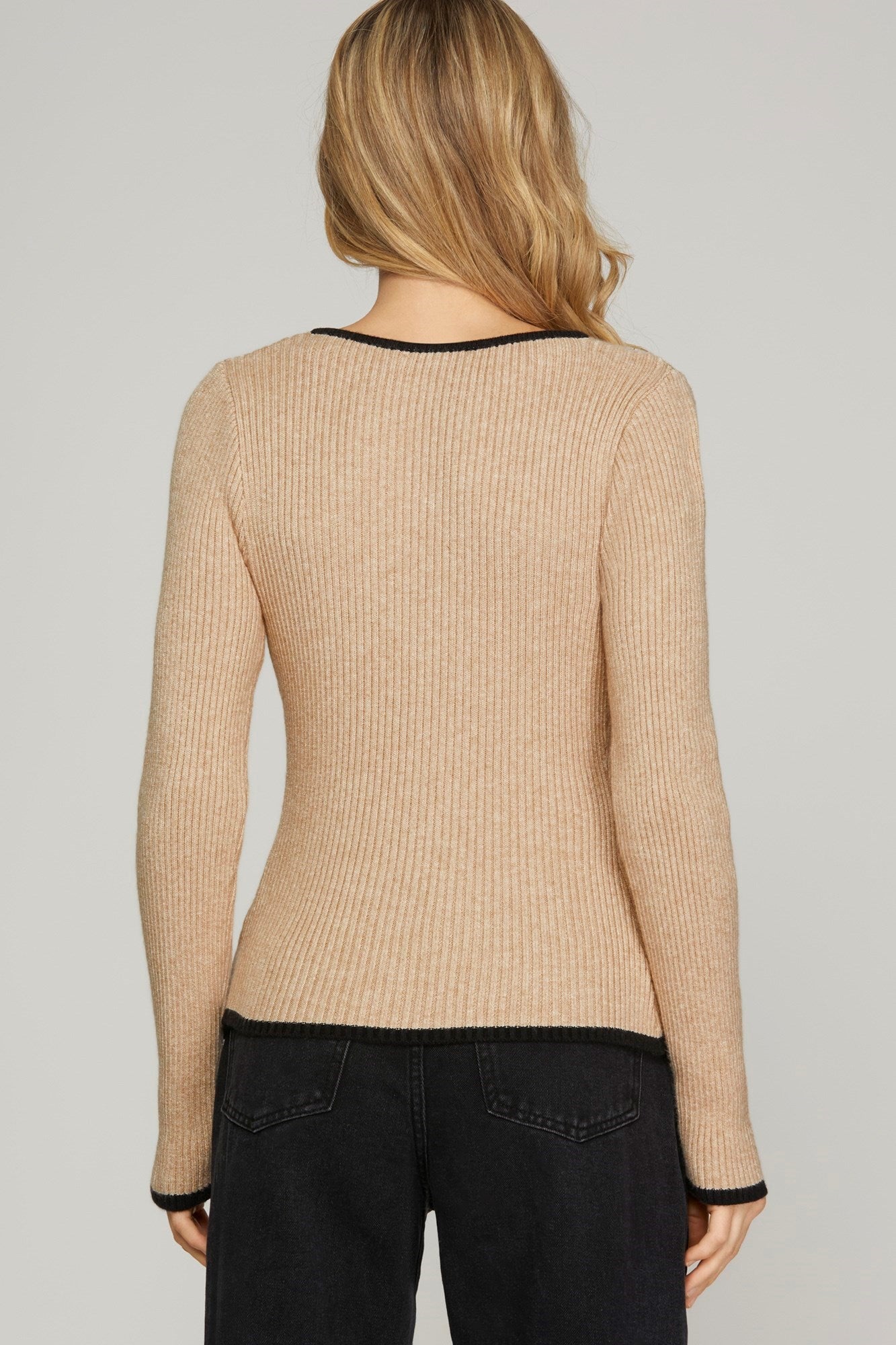 Long Sleeve Sweater with Contrast Binding