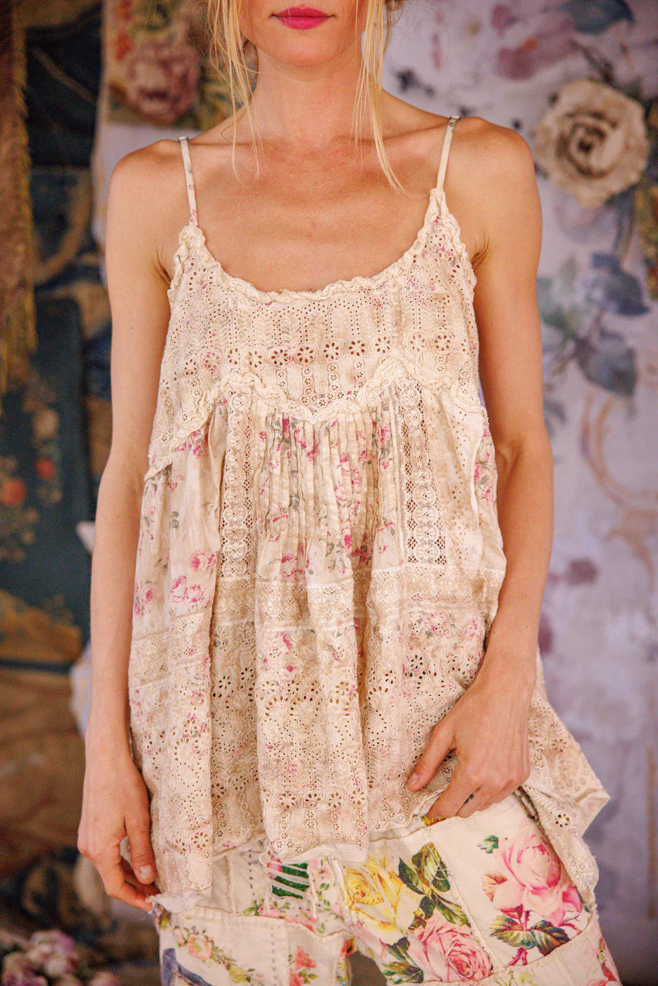 Eyelet Esti Tank