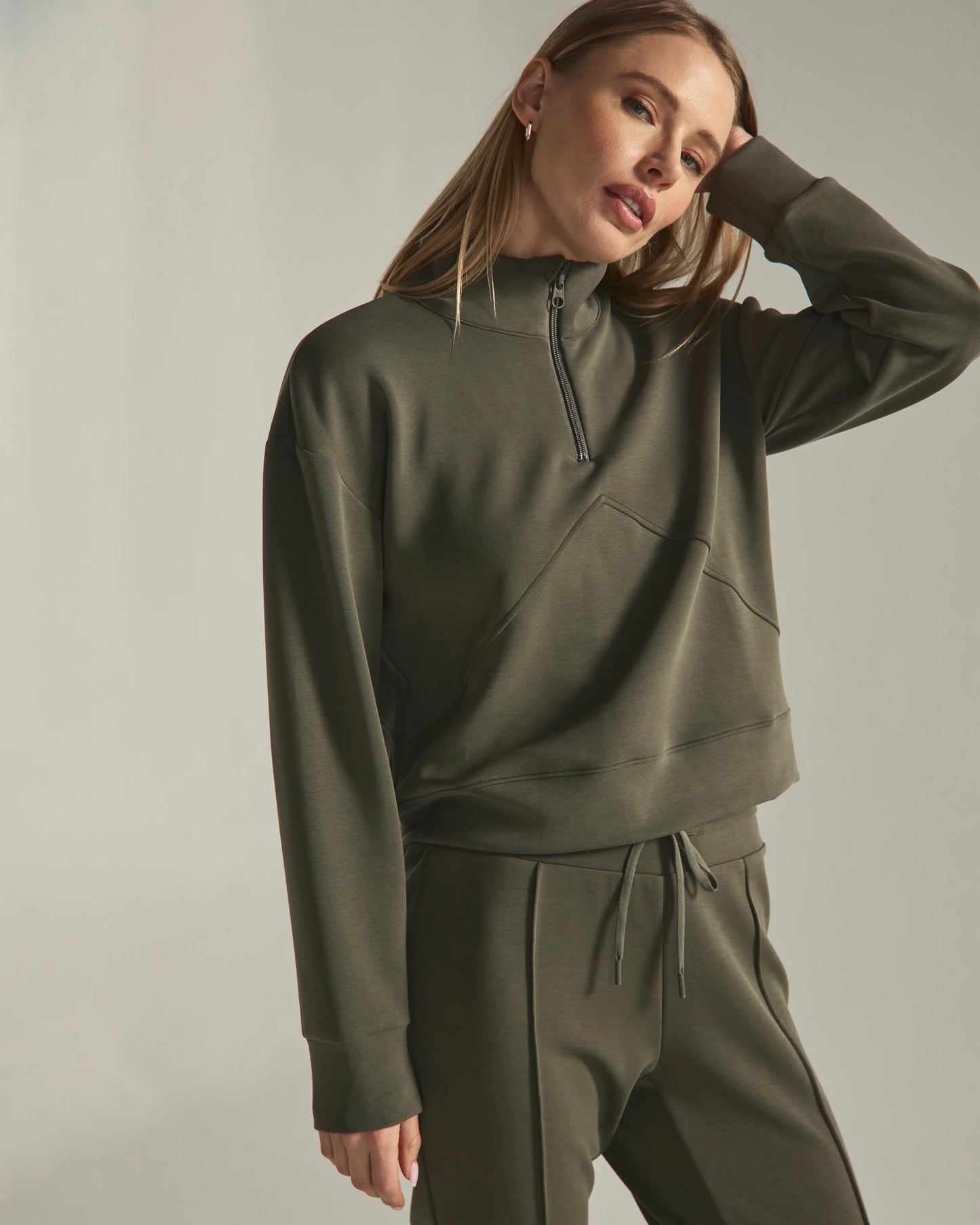 Rev Crop Quarter-Zip