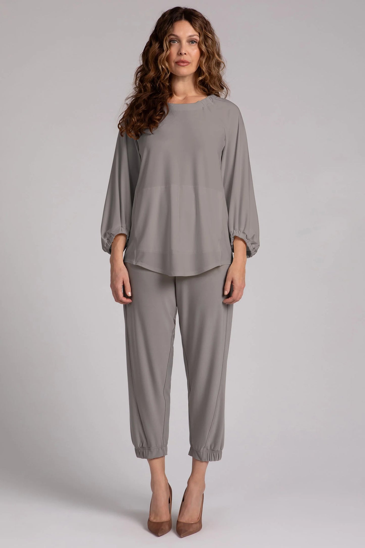 Move Pullover w/Elastic Cuff