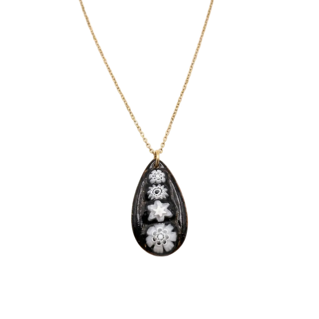 Vicki - Necklace with Pendant