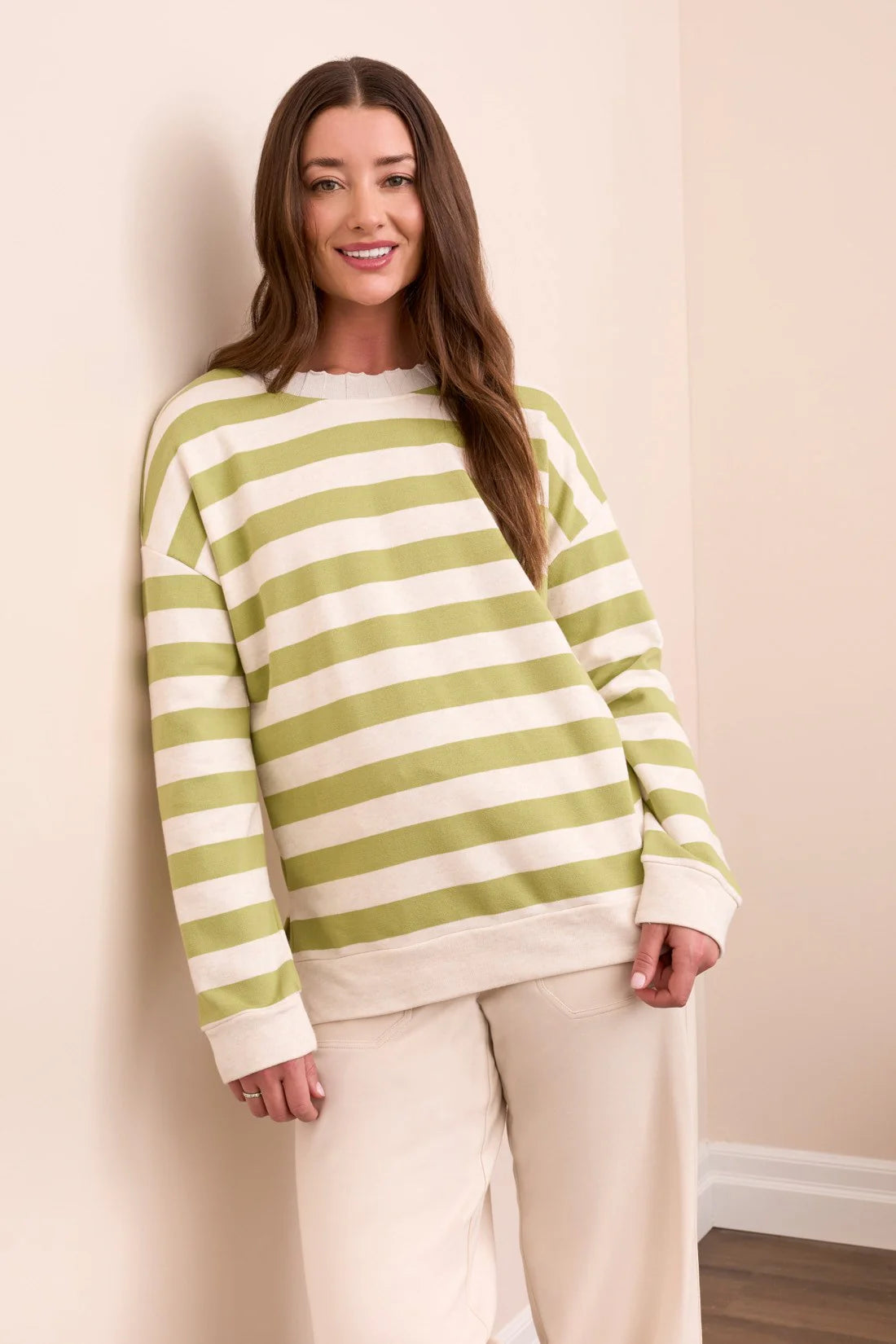 L/S Crewneck Top with Rib Detail