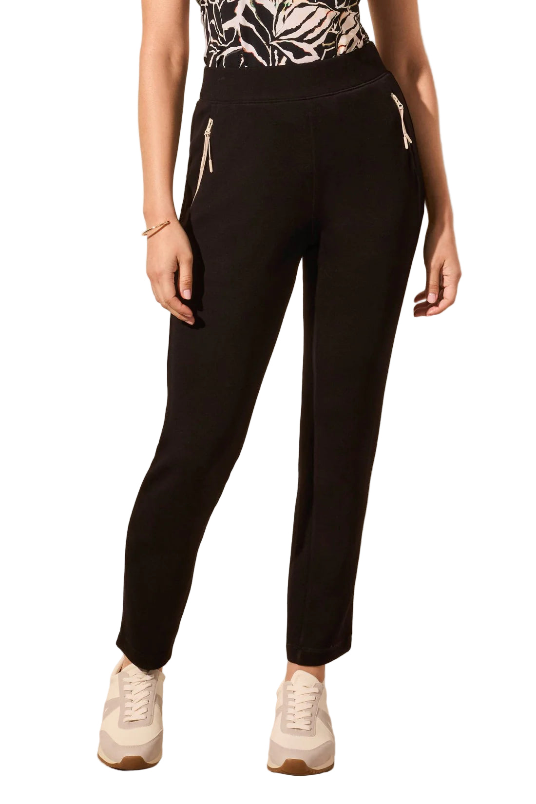 Techno Lux Contrast Trim Pull-On Ankle Pants